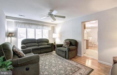 5303 Oldcastle Ln, Springfield, VA 22151 photo 16