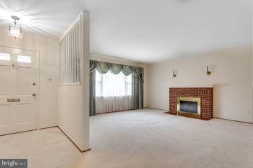 7406 Elgar St, Springfield, VA 22151 photo 4
