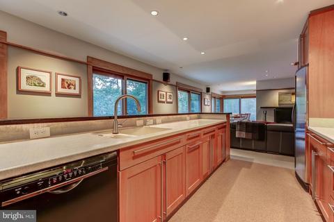 1706 Putter Ln, Reston, VA 20190 photo 11