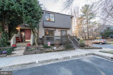 2035 Golf Course Dr, Reston, VA 20191 photo 3