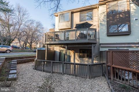 2035 Golf Course Dr, Reston, VA 20191 photo 27
