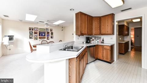 7609 Dunston St, Springfield, VA 22151 photo 15