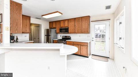 7609 Dunston St, Springfield, VA 22151 photo 12