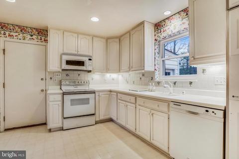 1808 Baldwin Dr, Mclean, VA 22101 photo 16