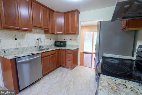 6522 Bowie Dr, Springfield, VA 22150 photo 9