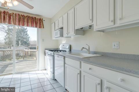 8627 Bristlecone Pl, Springfield, VA 22153 photo 15