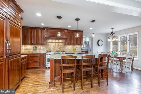 1004 Woburn Ct, Mclean, VA 22102 photo 10