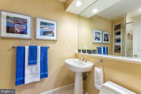 1004 Woburn Ct, Mclean, VA 22102 photo 28