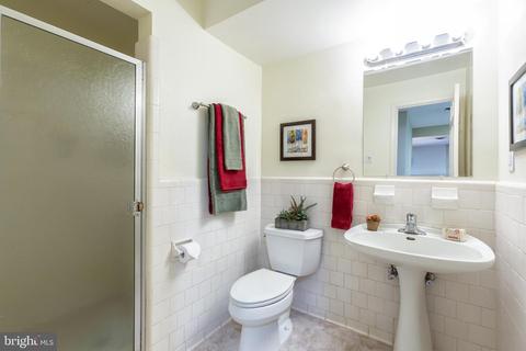 1004 Woburn Ct, Mclean, VA 22102 photo 36