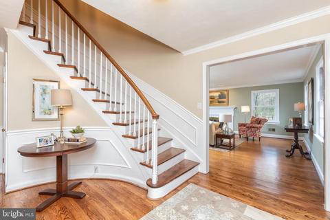 1004 Woburn Ct, Mclean, VA 22102 photo 4