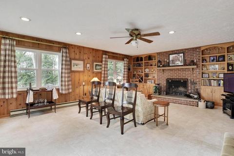 7503 Axton St, Springfield, VA 22151 photo 11