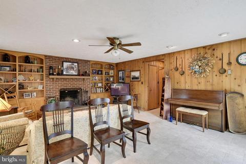 7503 Axton St, Springfield, VA 22151 photo 12