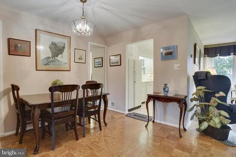7503 Axton St, Springfield, VA 22151 photo 7