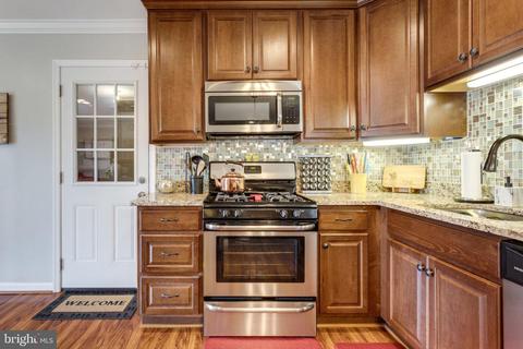 7313 Hogarth St, Springfield, VA 22151 photo 10
