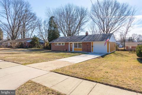7313 Hogarth St, Springfield, VA 22151 photo 2