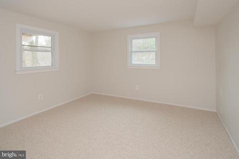 8505 Fairburn Dr, Springfield, VA 22152 photo 37