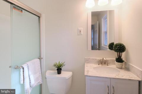 8505 Fairburn Dr, Springfield, VA 22152 photo 23