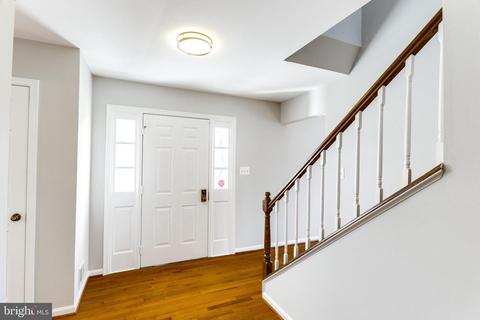 6501 Ursline Ct, Mclean, VA 22101 photo 3