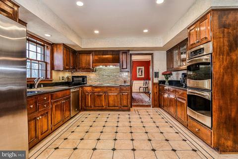 8415 Brook Rd, Mclean, VA 22102 photo 16
