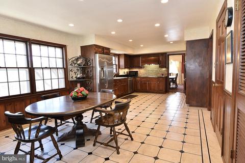 8415 Brook Rd, Mclean, VA 22102 photo 19