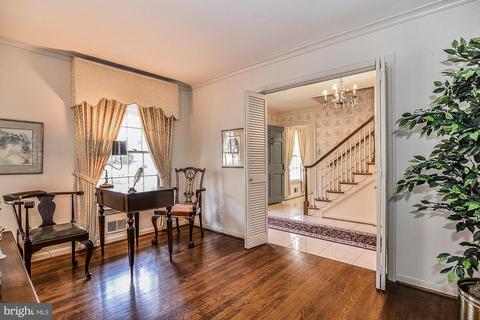 8415 Brook Rd, Mclean, VA 22102 photo 9