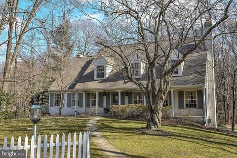 8415 Brook Rd, Mclean, VA 22102 photo 2