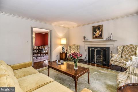 8415 Brook Rd, Mclean, VA 22102 photo 11