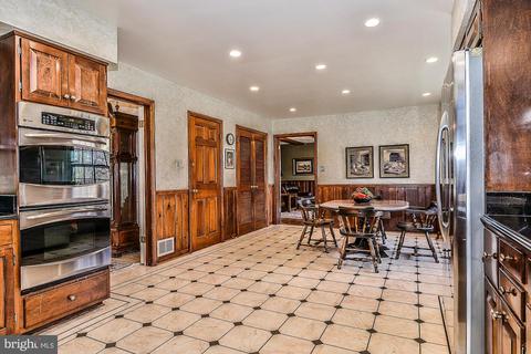 8415 Brook Rd, Mclean, VA 22102 photo 17