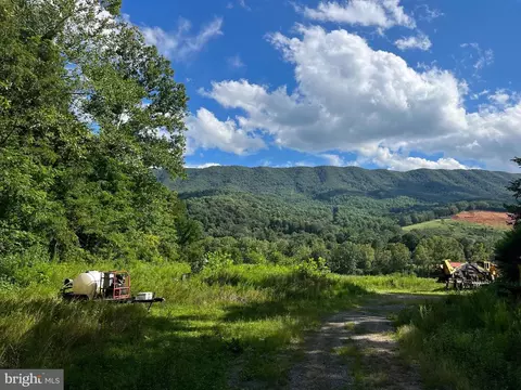 Old Wolf Creek Rd, Narrows, VA 24124