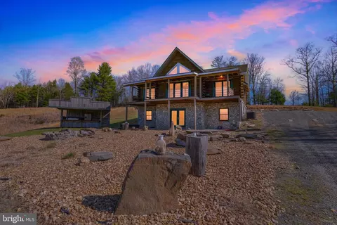 3658 Pattons Mill Ln, Fries, VA 24330