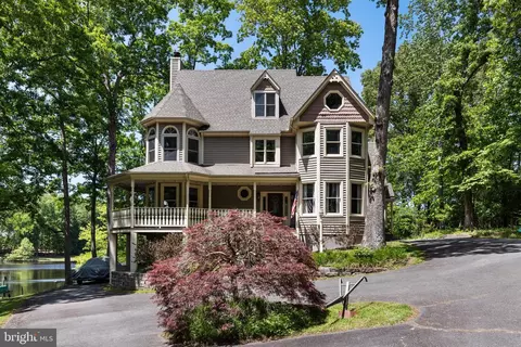 4070 Lake Killarney, Gum Spring, VA 23065 photo 2