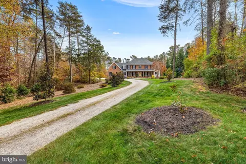 1179 Lickinghole Rd, Goochland, VA 23063