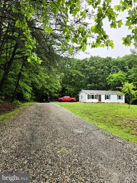 2433 Dogtown Rd, Goochland, VA 23063