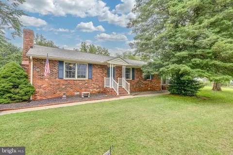 1966 Sheppard Town Rd, Oilville, VA 23129