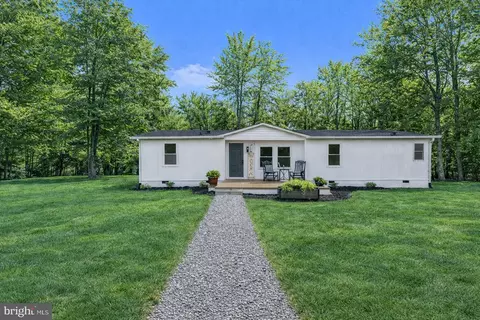 3662 Whitehall Rd, Sandy Hook, VA 23153