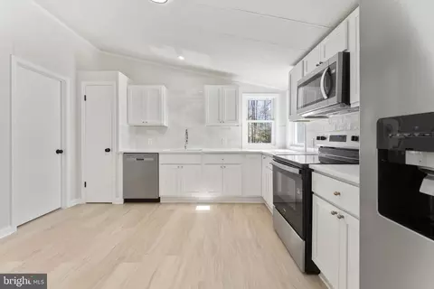 3662 Whitehall Rd, Sandy Hook, VA 23153 photo 21