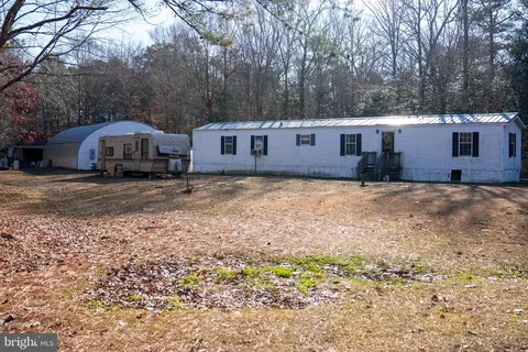 7811 Phils Dr, Gloucester, VA 23061 photo 3