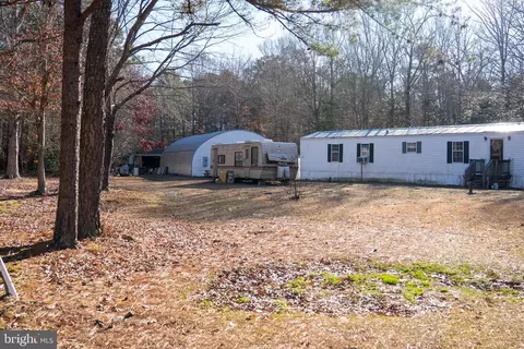 7811 Phils Dr, Gloucester, VA 23061 photo 2