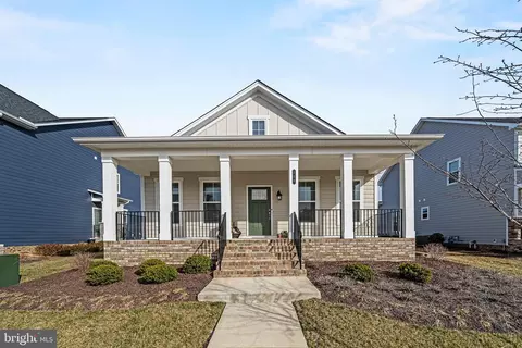 706 W Vaughan Rd, Ashland, VA 23005