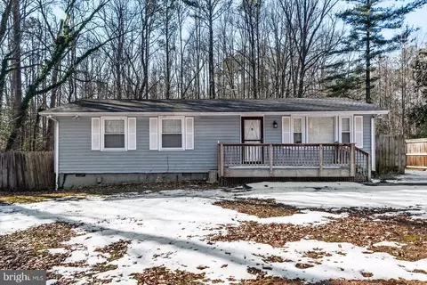 17035 Annfield Rd, Beaverdam, VA 23015