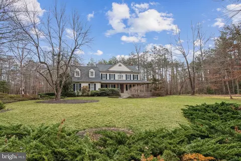 15352 Pinehurst Forest Dr, Montpelier, VA 23192