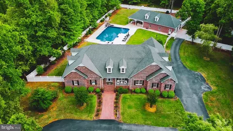 11029 Brookhollow Dr, Glen Allen, VA 23059