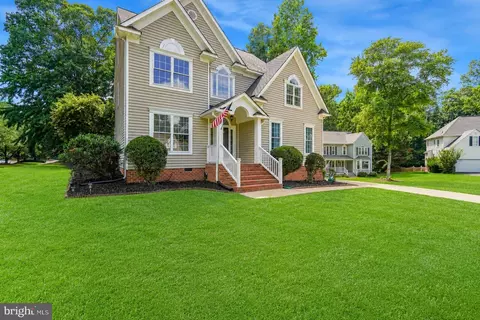 9069 Auburn Grove Ct, Mechanicsville, VA 23116
