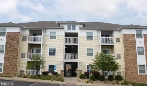 510 Davis Mills Dr #104, Harrisonburg, VA 22801