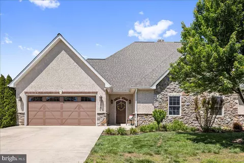 1720 Sherry Ln, Harrisonburg, VA 22801