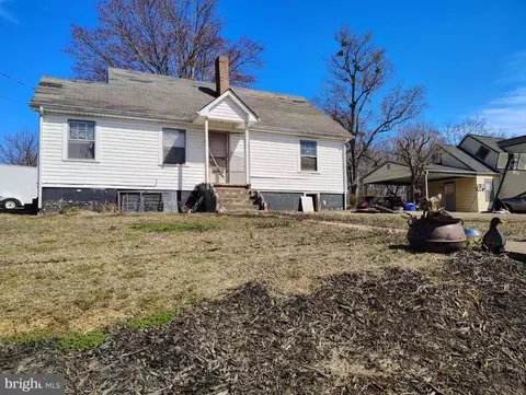 925 Myrtle Rd, Martinsville, VA 24112