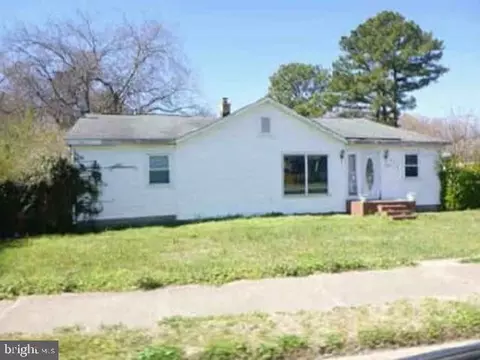 2713 N Armistead Ave, Hampton, VA 23666