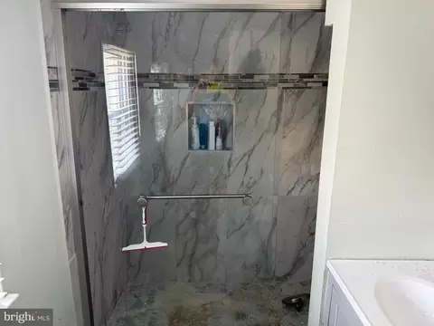 1114 N Mallory St, Hampton, VA 23663 photo 9