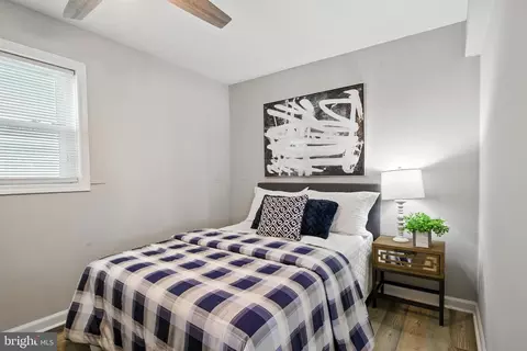 Bedroom - 106 Lighthouse Dr, Hampton, VA 23664 photo 5 of 9