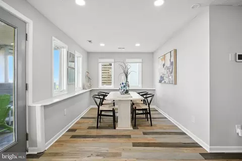 Dining - 106 Lighthouse Dr, Hampton, VA 23664 photo 2 of 3